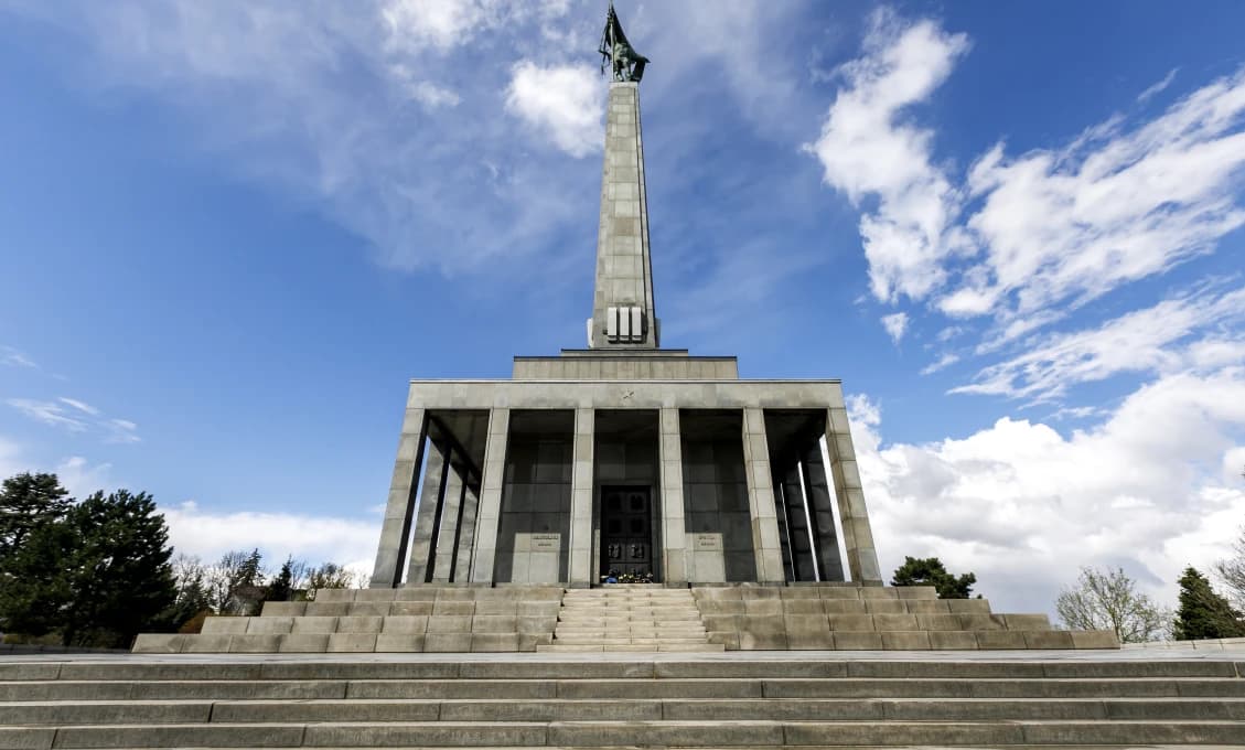 STVR v piatok ponúkne priamy prenos zo Slavína k výročiu oslobodenia Bratislavy