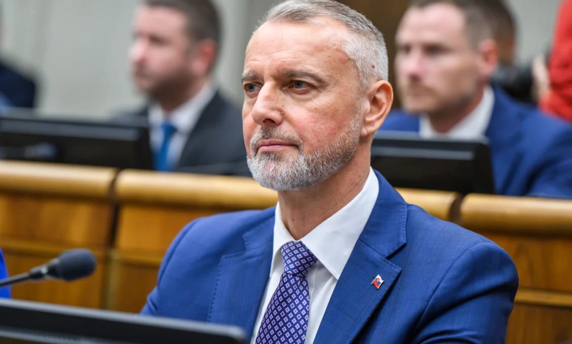 Raši o transakčnej dani: Nikoho neteší, ale neobetujeme najslabších!