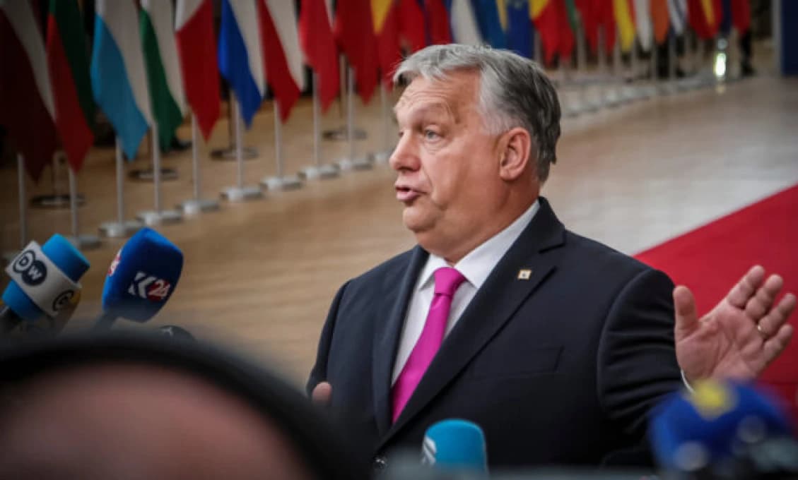 Orbán vyzýva EÚ, aby ukončila „vojnovú psychózu“