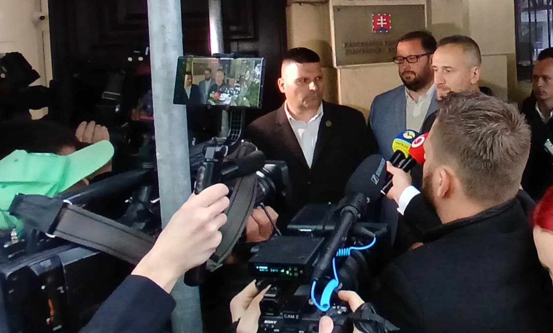 Róbert Švec k referendu 2025 : Ako sa zachová prezident Pellegrini? Pôjde v stopách Čaputovej alebo...