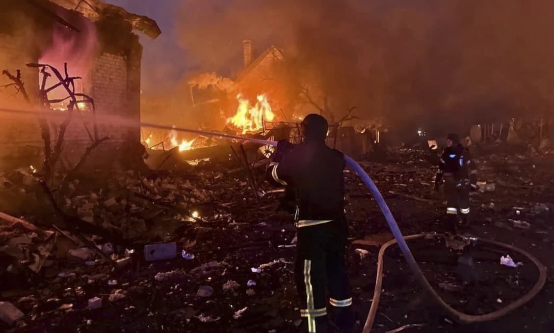 Masívne útoky pokračujú! Rusko i Ukrajina nasadili drony i rakety