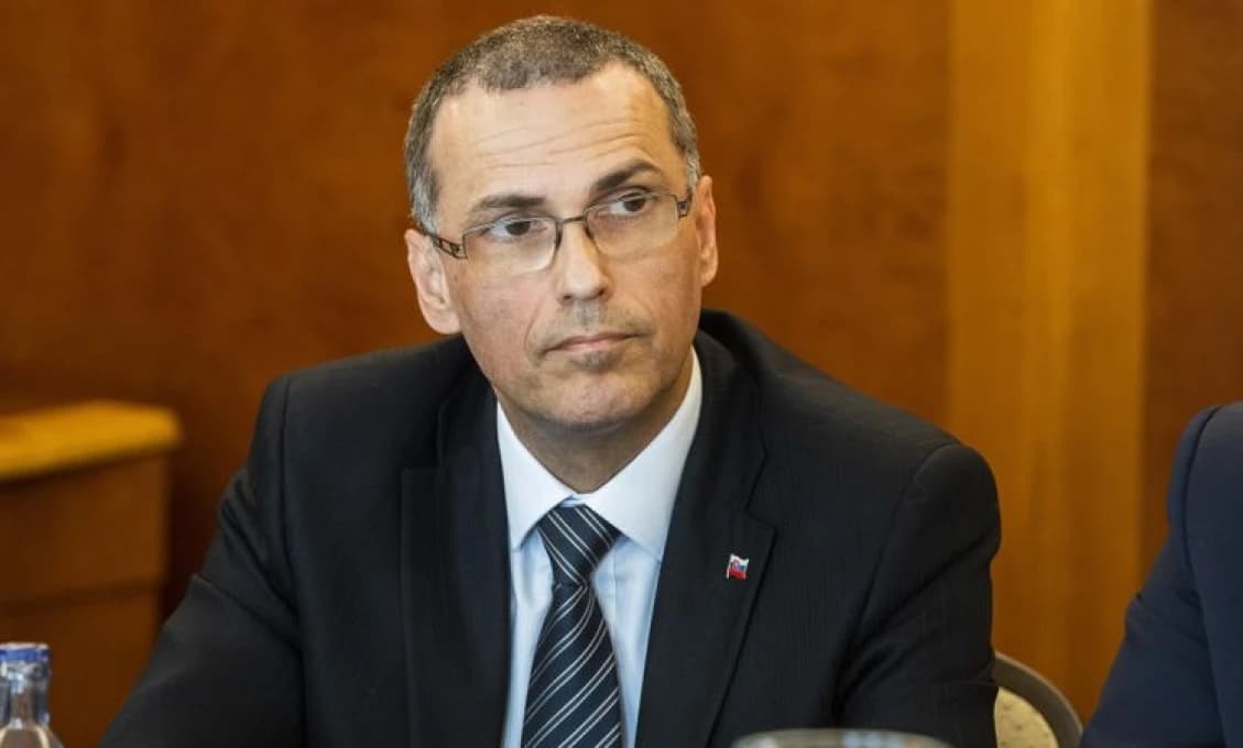 AKTUÁLNE Bomba v aute manželky Žilinku?! Polícia uzavrela budovy