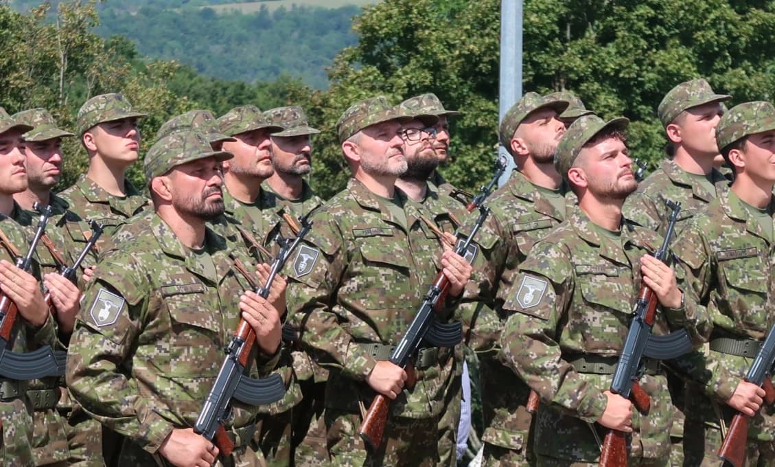 Účastníci pilotného výcviku Národných obranných síl zložili slávnostnú prísahu