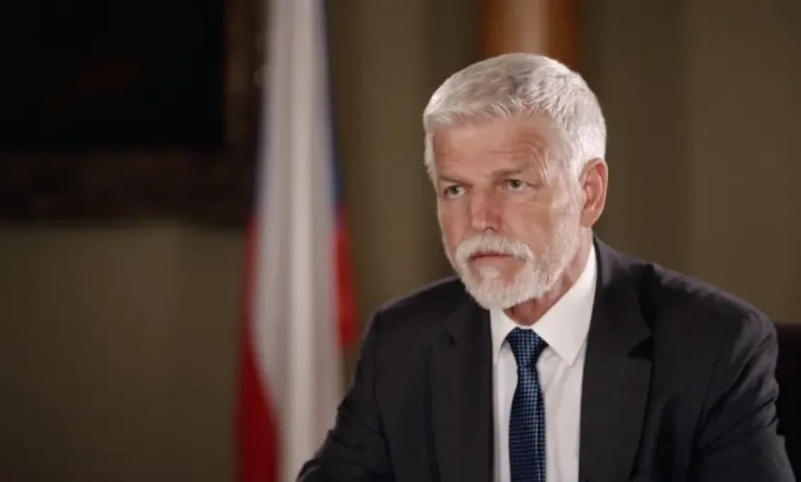 Zakázal Petr Pavel samého seba?
