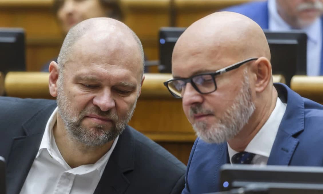 Naštvaní SaSkári žiadajú Sulíka, aby sa dištancoval od syna