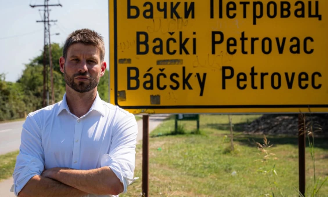 Šimečka na vandrovke alebo vojnovej výprave?