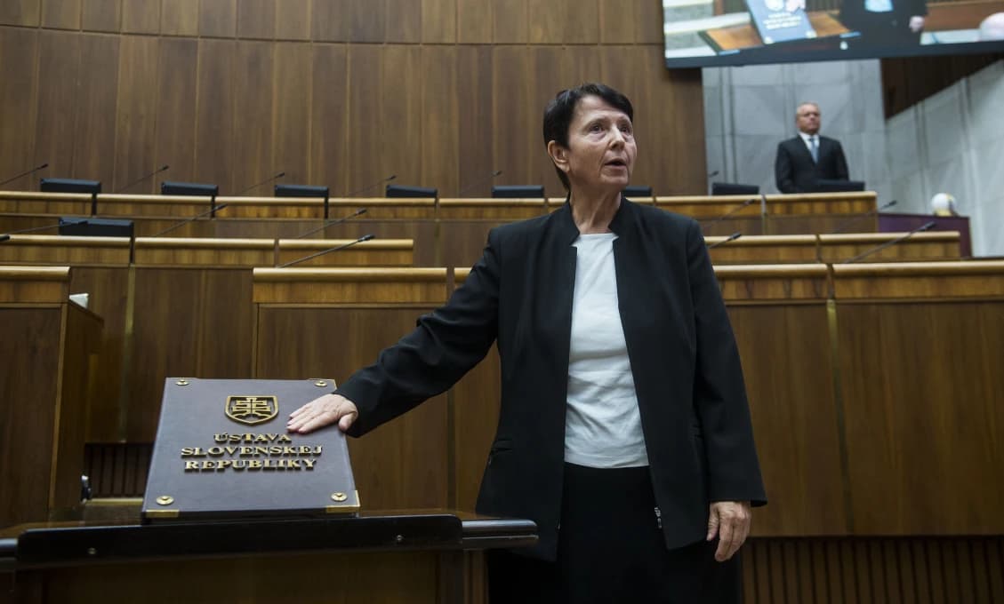 Poslankyňa za PS V. Kalmárová sa vzdala mandátu
