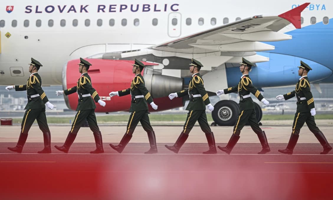 Fico z Pekingu: Svet oslavoval, EÚ predviedla hanebnú absenciu
