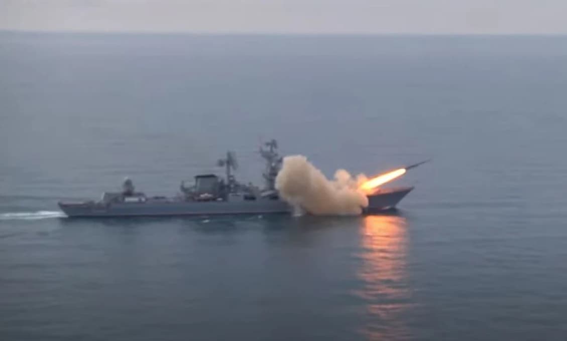 Putinova „najtvrdšia reakcia“ na NATO: Peklo v Odese a Charkove. Údery ničili prístavy, flotilu i tepelné elektrárne