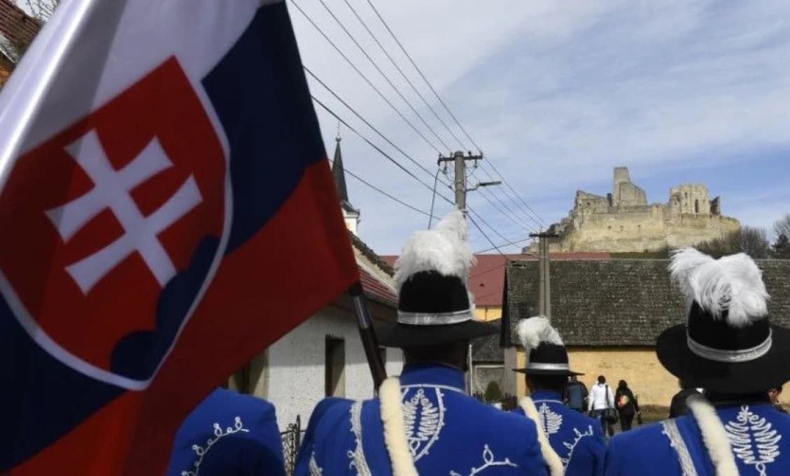 SLOVENSKO má šťastie! Alebo štátnika?