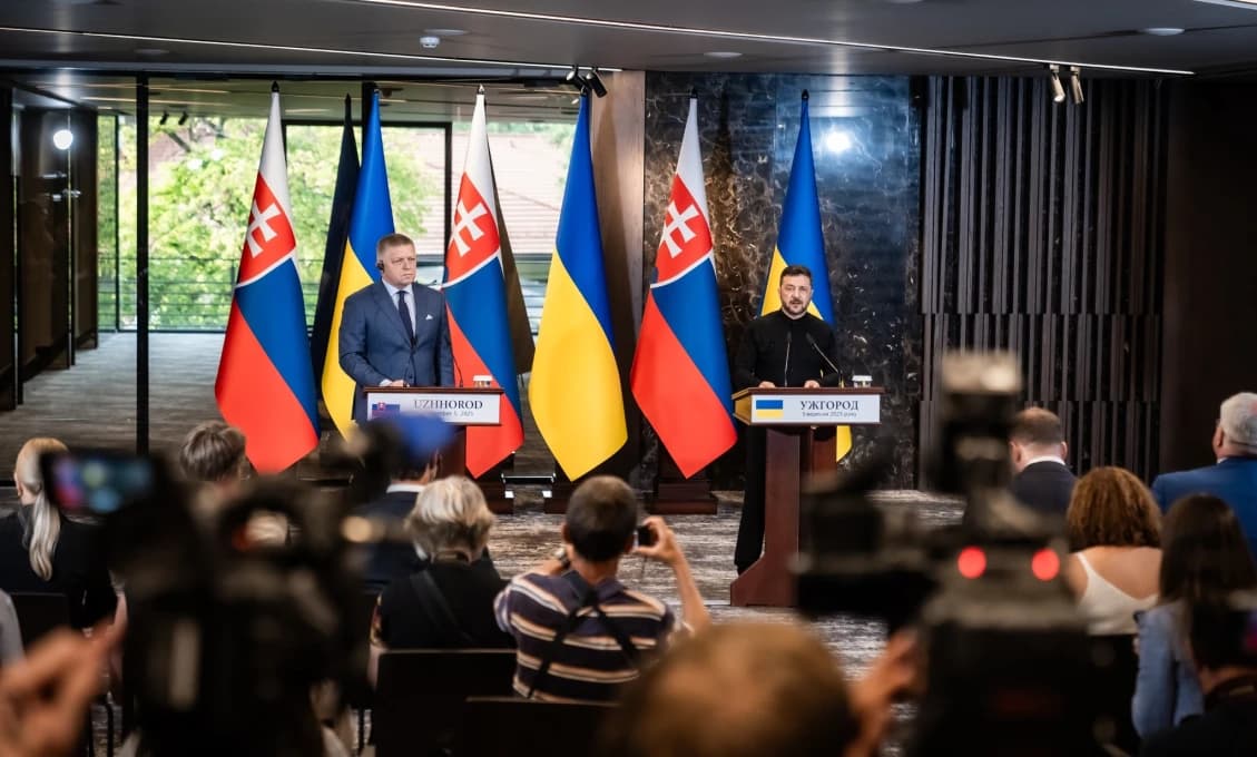 Zelenskyj pozval Fica na Ukrajinu, aby prediskutovali „všetky existujúce otázky“