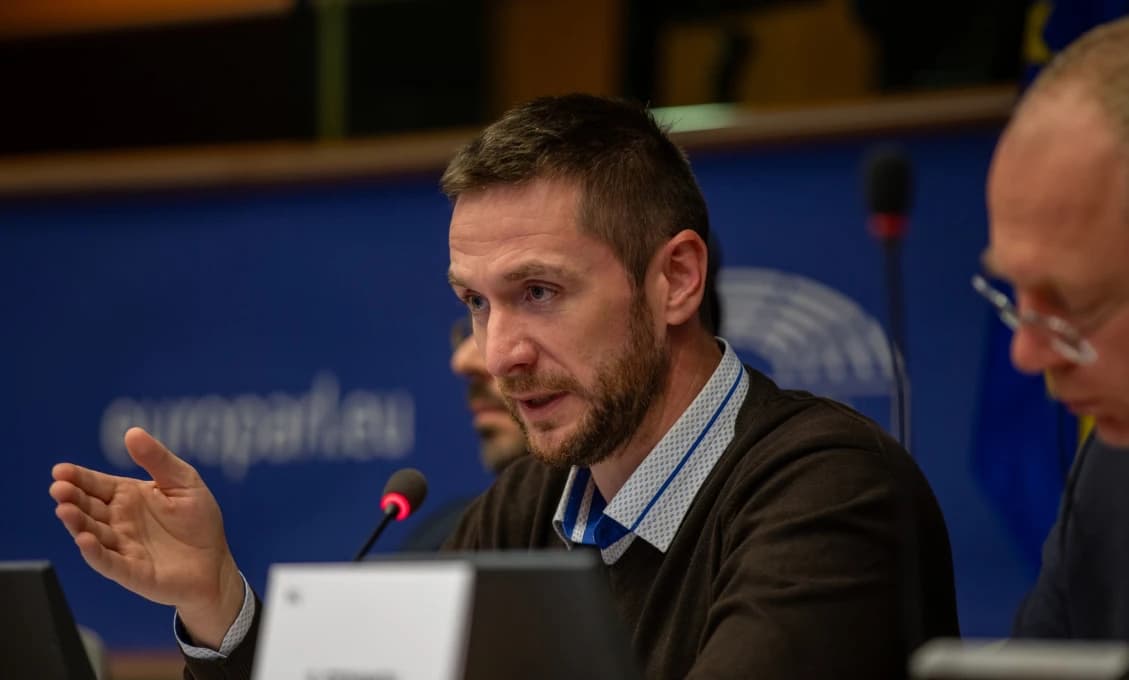 Republika progresívcom: Váš Green deal a vaše sankcie zatvárajú fabriky v Európe!