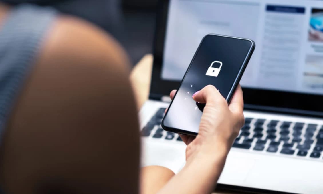 ÚVZ upozorňuje na podvodné telefonáty, neznáme osoby sa vydávajú za hygienikov