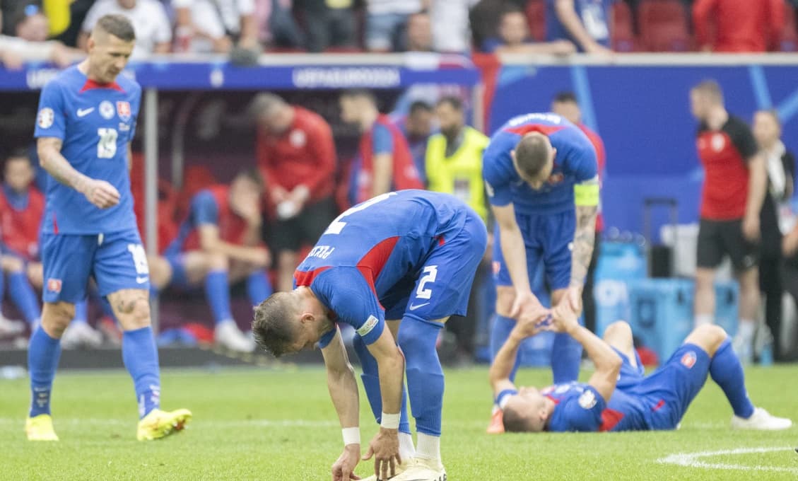 Fanúšikovia sa hromadne zbavujú lístkov na zápas Slovensko - Rumunsko. Niektorí nechcú fandiť ani zadarmo