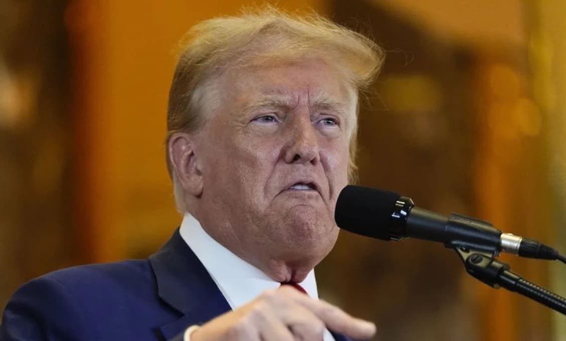 Šialené: Trump premrhal rakety, bomby a lietadlá v hodnote 35 miliárd dolárov počas 38 dní vojny s Iránom
