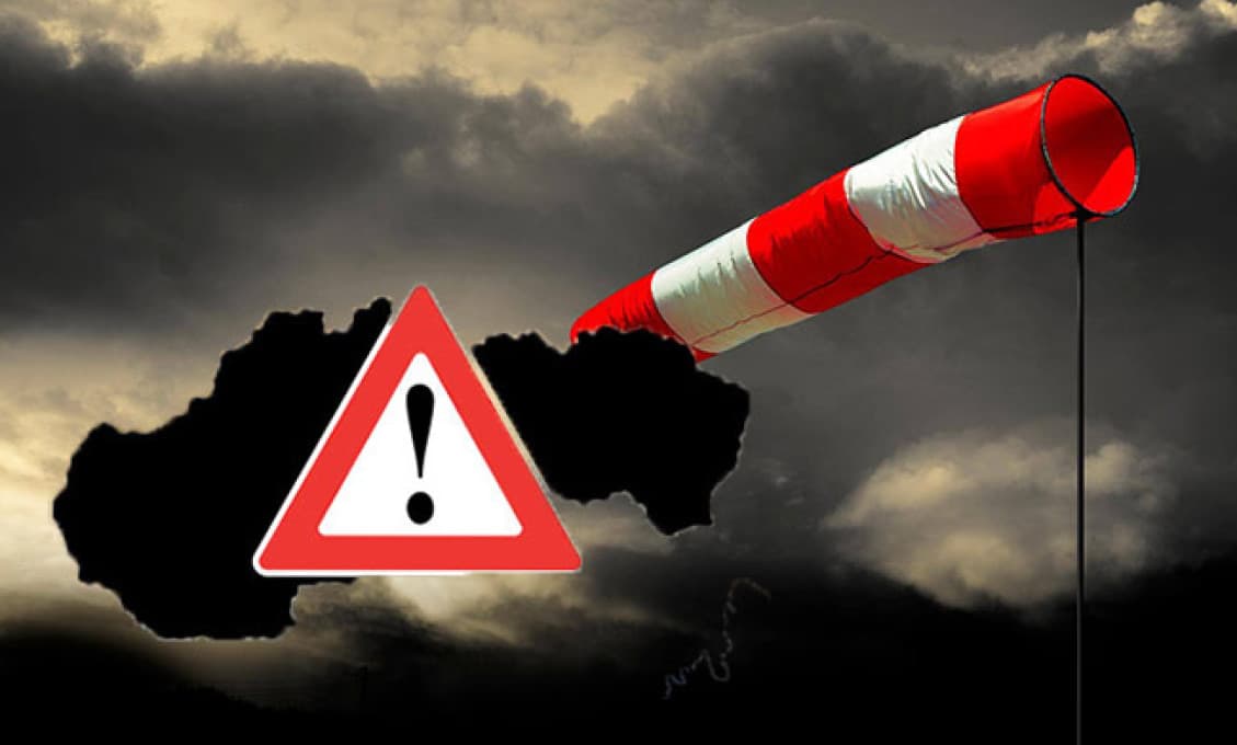 Meteorológovia vydali výstrahy. Na Slovensko sa rúti orkán!