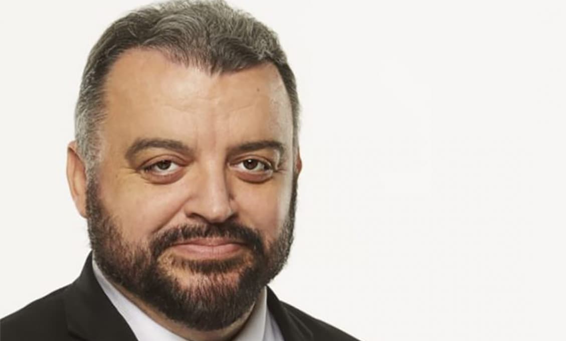 „Neuveriteľná špinavosť, nekompetentné výmysly a hrubé lži.“, hovorí Chmelár o Matovičovi