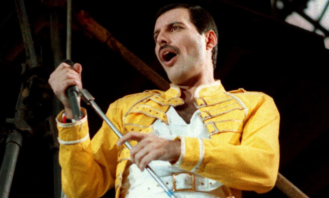 Šokujúce: Freddie Mercury mal utajovaného syna!