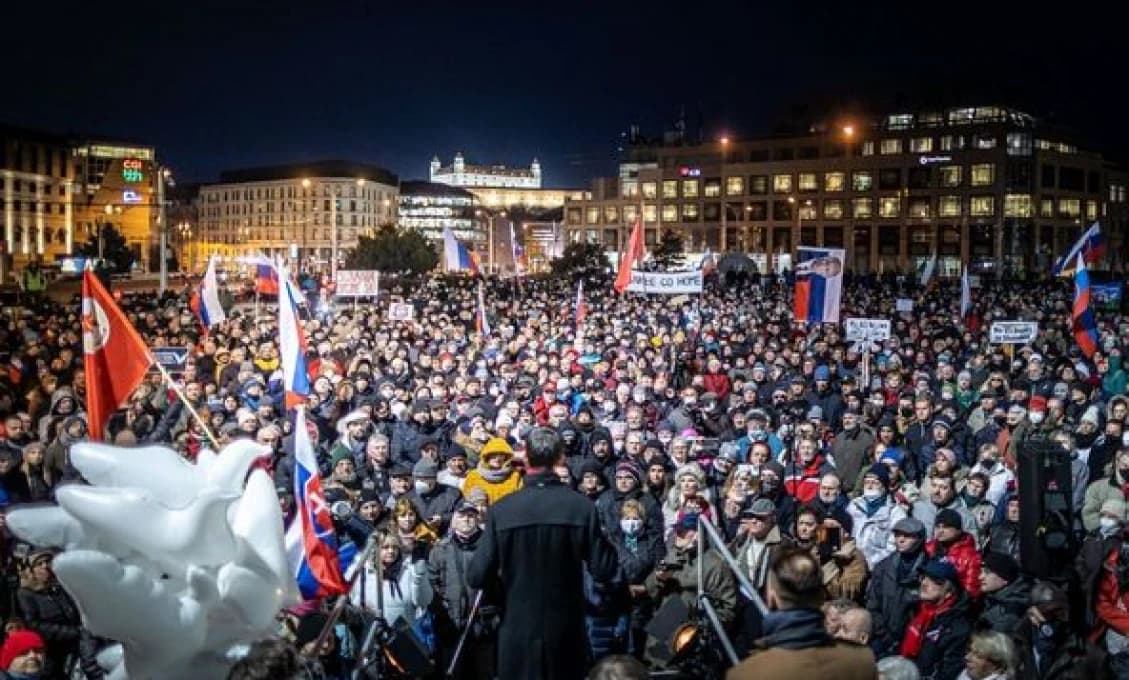 Farkašovský upozorňuje: Ďalšia manipulácia pravdy a poklonkovanie vláde v RTVS! Pozrite na tú LOŽ!
