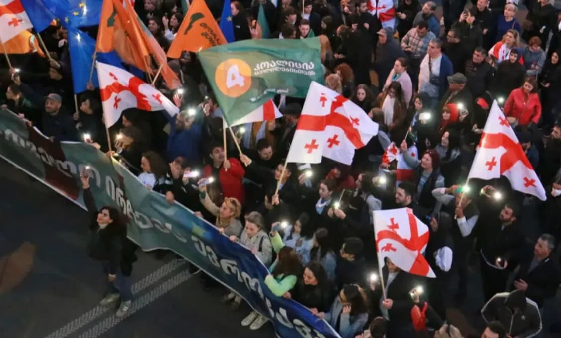 Dotlačia Gruzínsko do vojny?