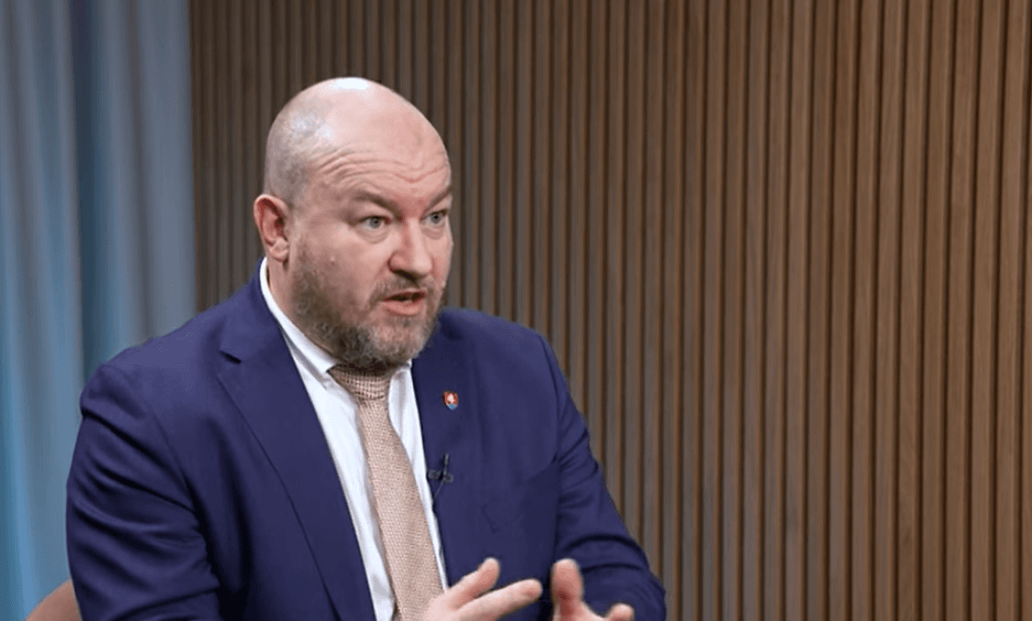 Stabilita koalície? Minister Huliak nemá obavy, verí premiérovi Ficovi