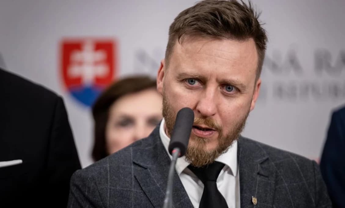 Kotlár prehovoril: Nikdy som nepovedal, že poznám pôvod slintačky a krívačky! Majerský zavádza a hrá sa na morálneho proroka