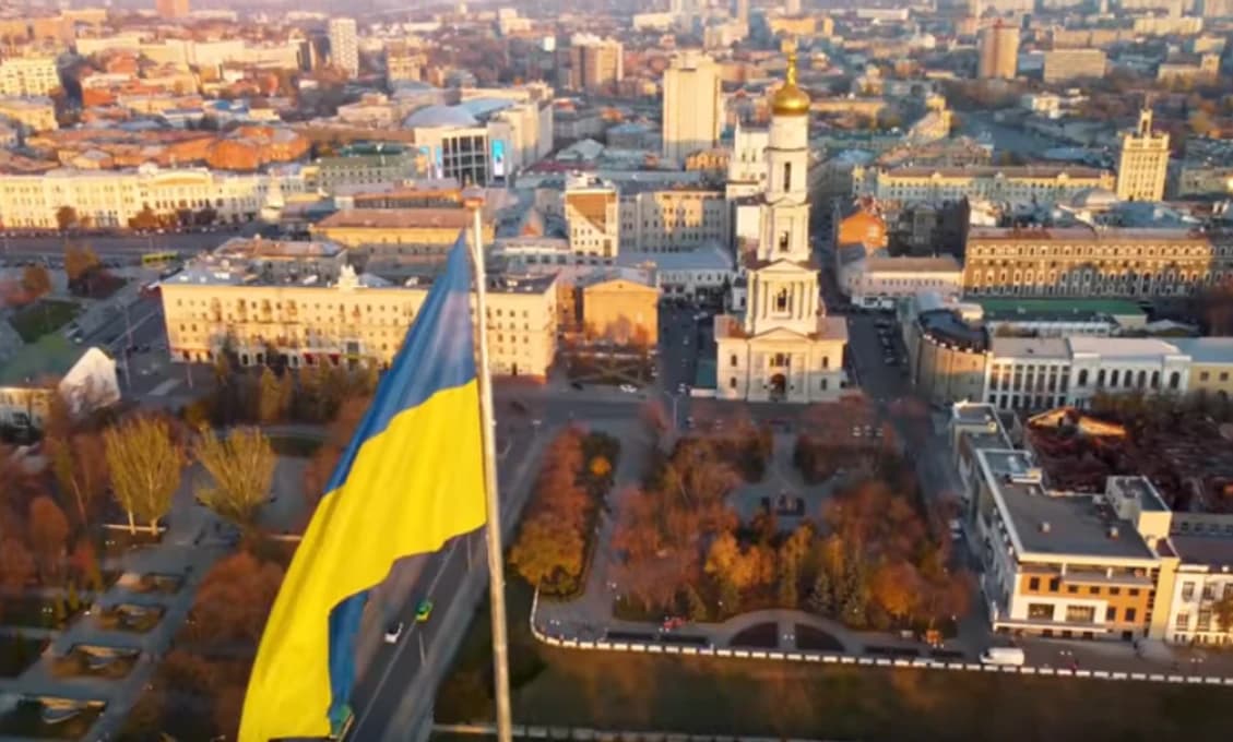 Ruské delostrelectvo zlikvidovalo ukrajinské ozbrojené sily v Charkovskej oblasti (VIDEO)