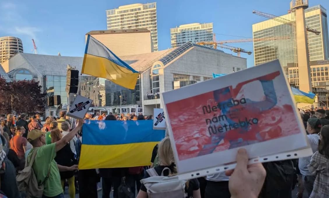 Politológ hodnotí studenú občiansku vojnu: SLOVENSKO ZOŠALELO