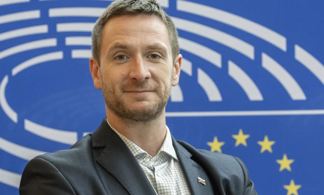Uhrík neskrýva radosť: Odvolávanie eurokomisie je historická udalosť!