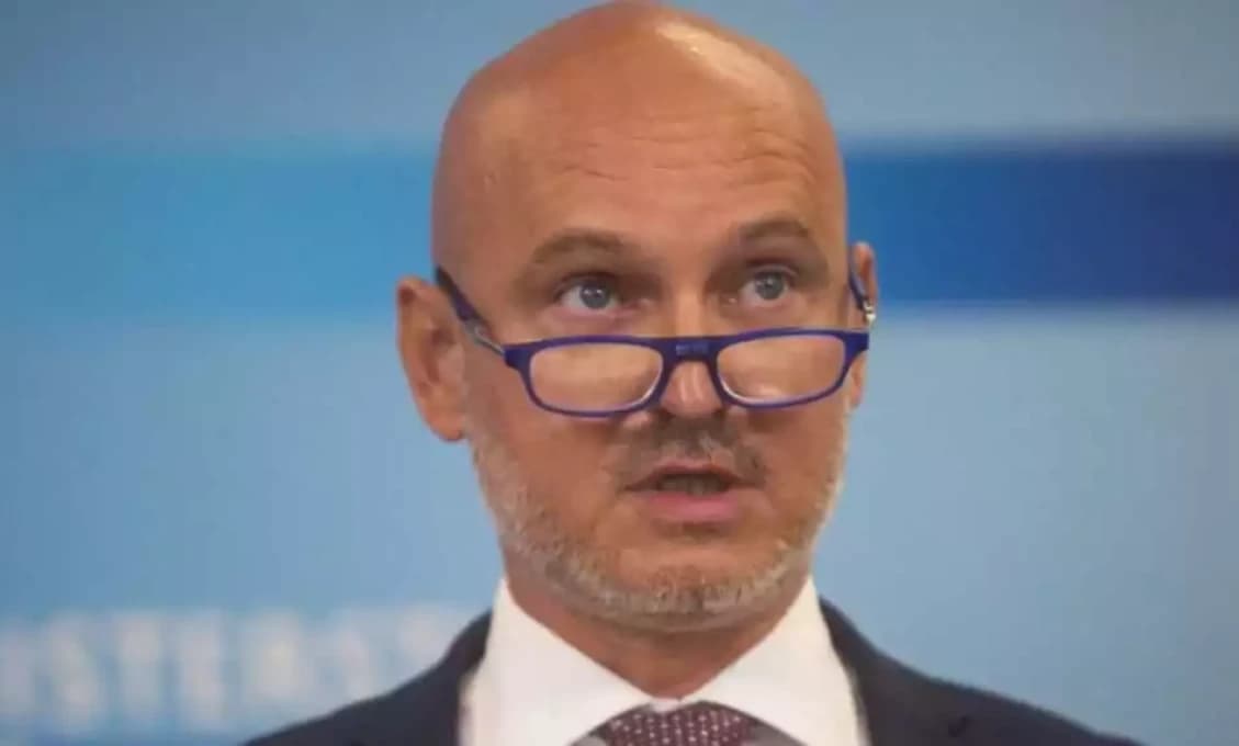 Hlas ľudu: Gröhlingovi načisto preskočilo, závidí Ficovi už aj pero