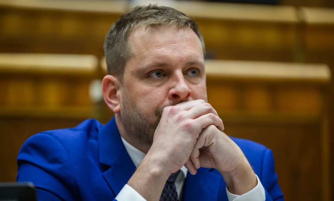 Naživo: Odvolávanie ministra zdravotníctva Kamila Šaška