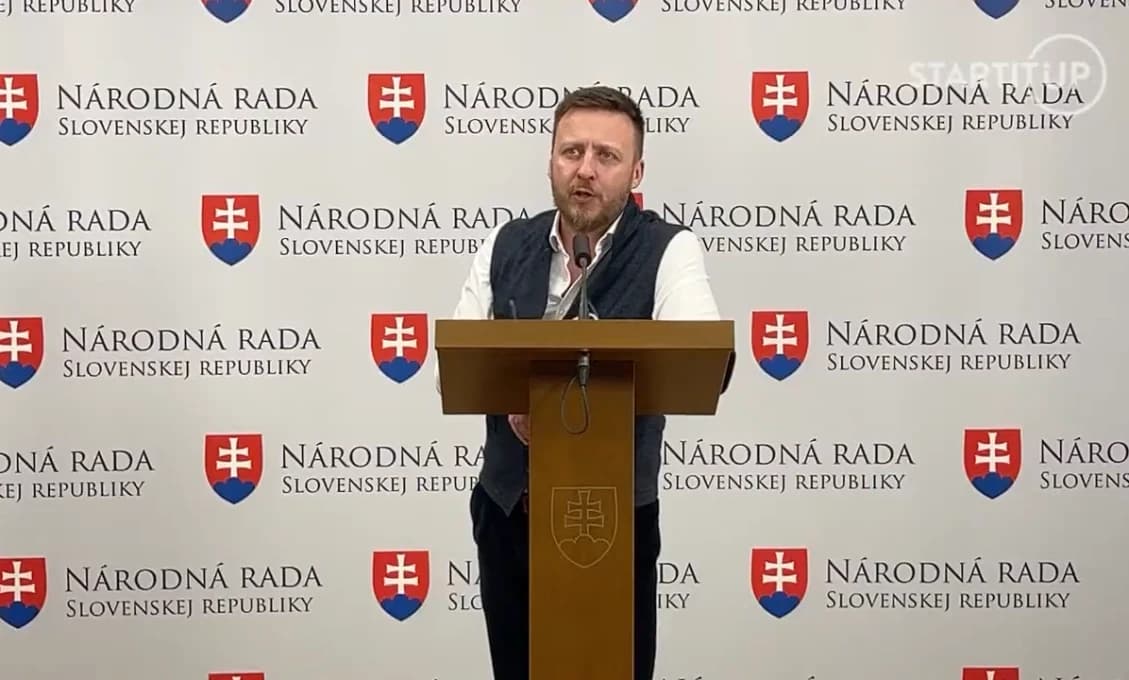 Splnomocnenec vlády s kopou podmienok na vládu, prezidenta aj ministrov (VIDEO)