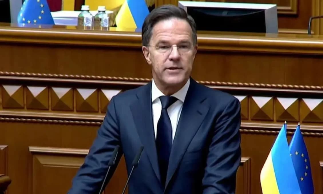Žiaden medveď, ale záhradný slimák. Rutte sa v Mníchove vysmial Rusku a vyzval na podporu Ukrajiny