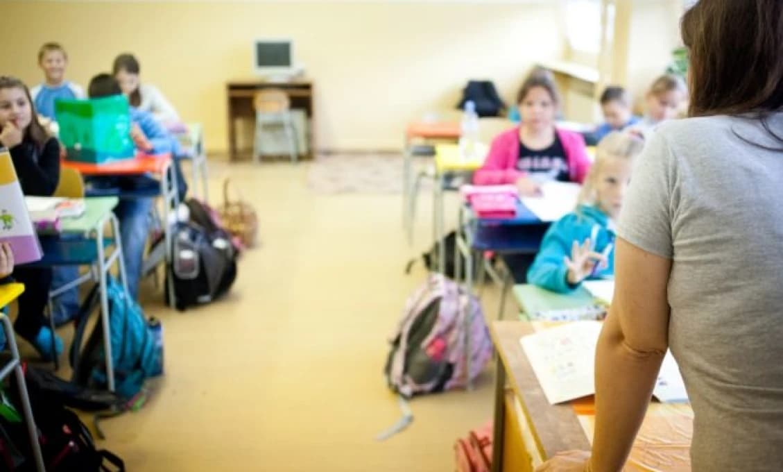 Matky zúria: „Hoď desiatu do koša, je ramadán!“ Deti vraj musia skrývať jedlo pred spolužiakmi!