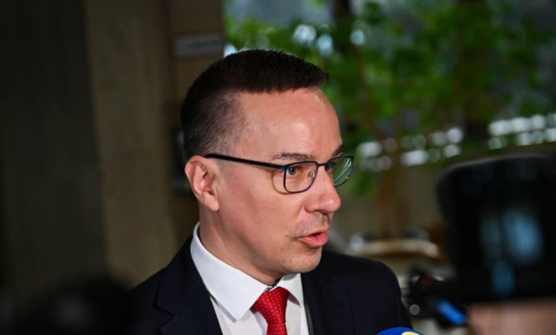 Minister Tomáš otvoril tému dôchodkov. V hre je návrat dôchodkového stropu, nechce ľudí z fabriky vyvážať rovno na cintoríny