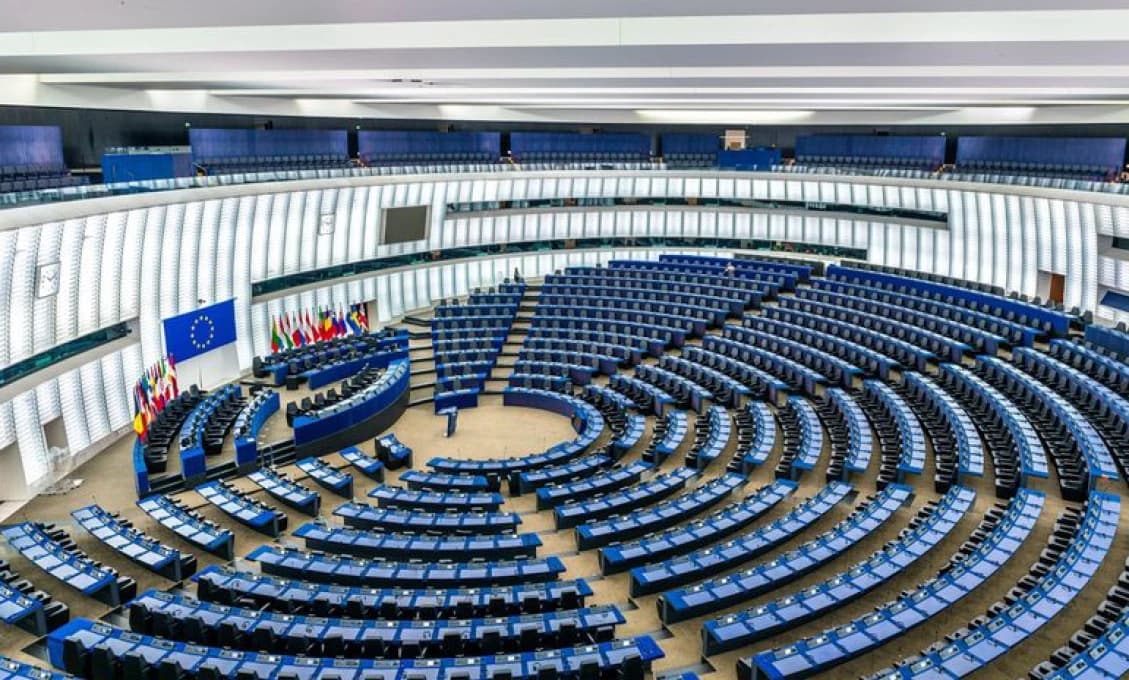 Rada Európy, Európska rada, Europarlament, komisia... Kto sa v tom má vyznať?