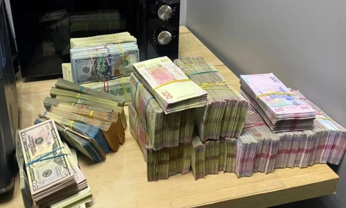 Ďalší škandál na Ukrajine! Úrady rozbili v obrannom sektore tieňové impérium s obratom až 18 miliárd hrivien