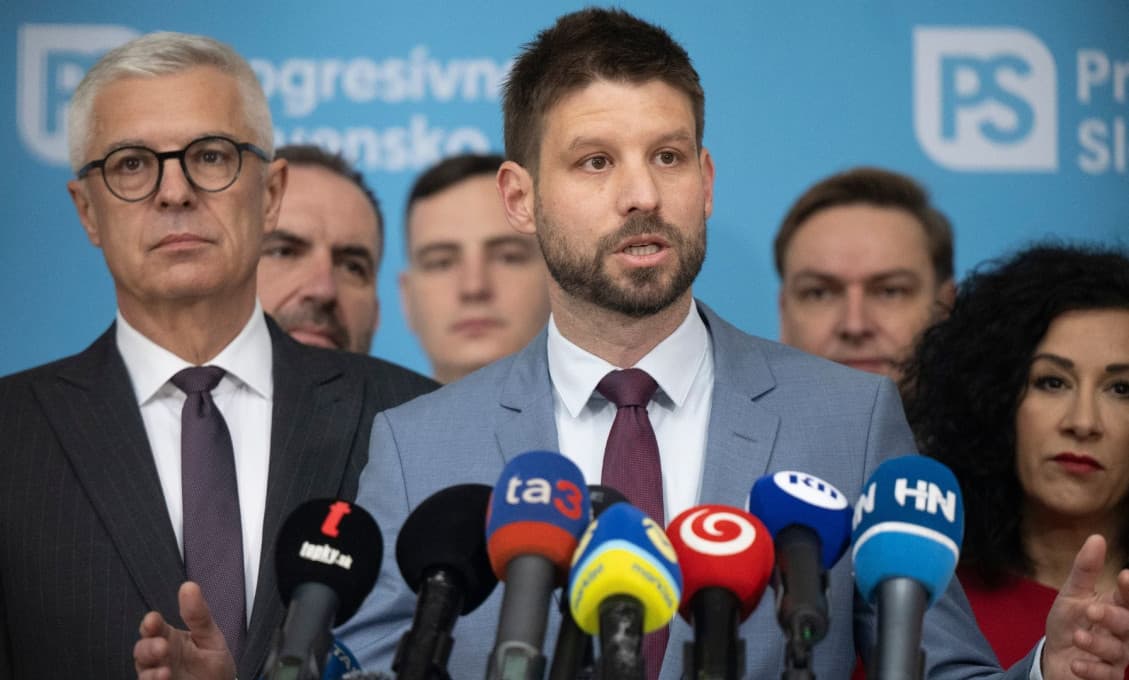 POZRITE SA DO ZRKADIELKA, odkazuje Igor Matovič progresívcom