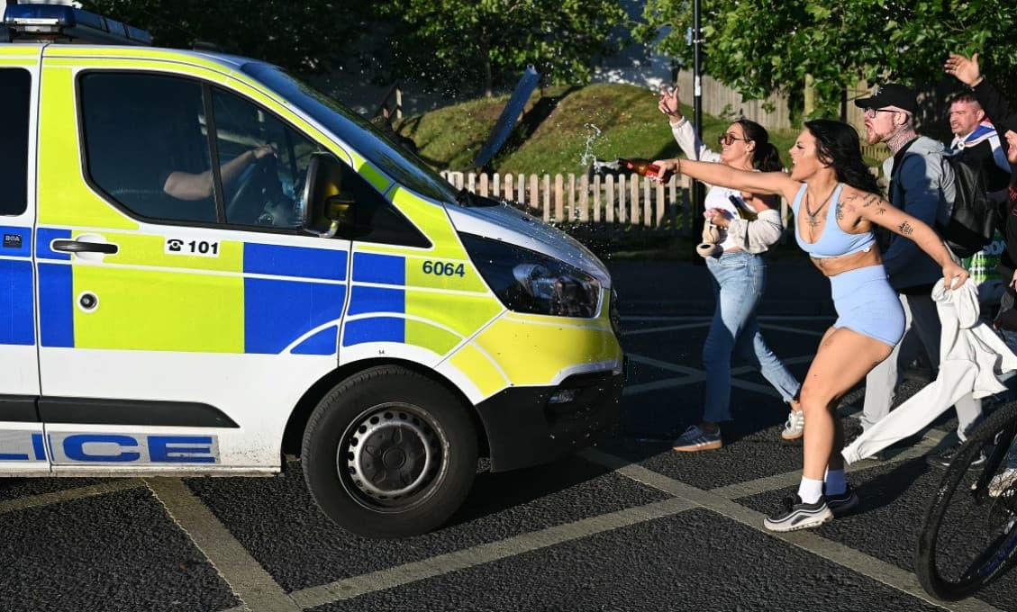 Southampton VYBUCHOL! Hnev kvôli vražde Henryho Nowaka narastá (VIDEO len pre silné žalúdky)