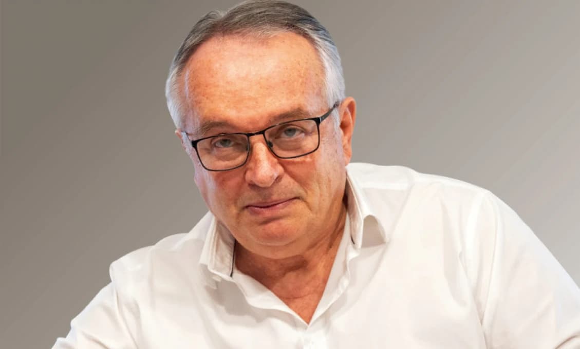 Lučanského smrť ešte nie je vyriešená, nehovorte teda o samovražde! Apeluje Radačovský